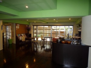 那覇市具志 カフェギャラリー・ベジーツ 店内