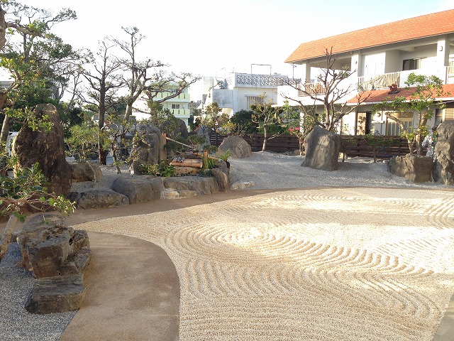 オリジナル庭園 沖縄の造園なら平成造園 沖縄の造園 庭園 沖縄独特の樹木や草花の栽培 Part 2